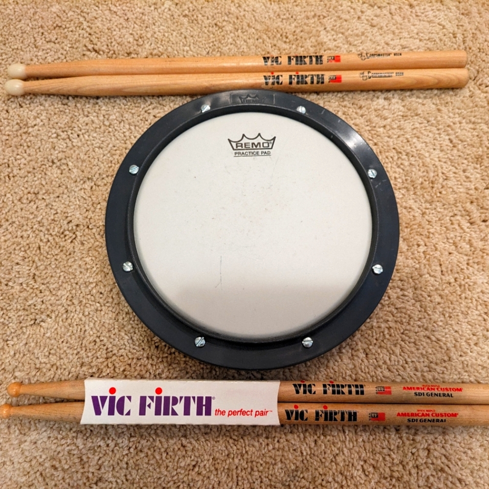 Remo Drum Practice Pad and Vic Firth Sticks